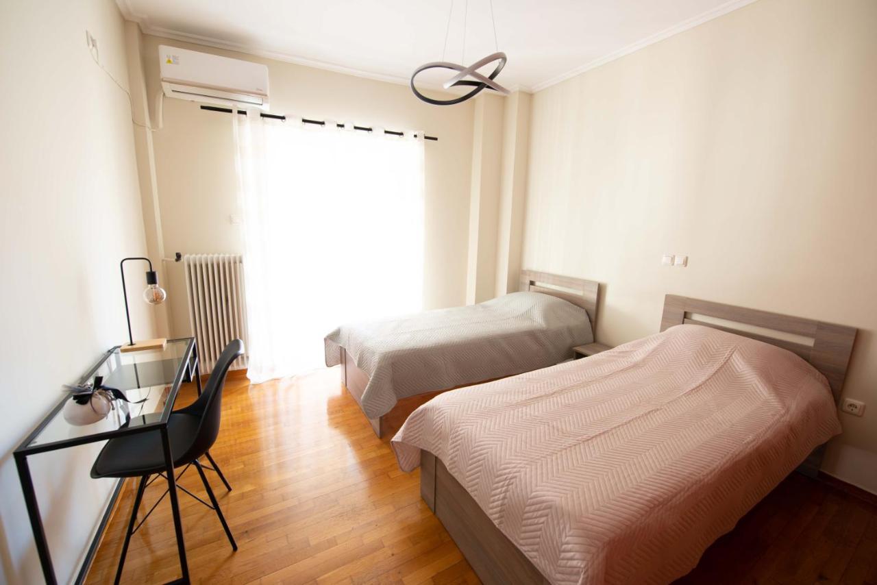 Dimantheo Apartment Athena Bagian luar foto