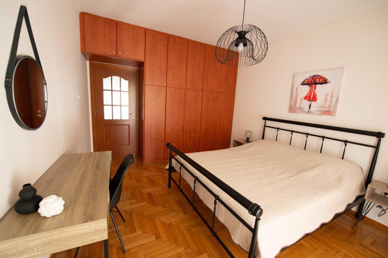 Dimantheo Apartment Athena Bagian luar foto