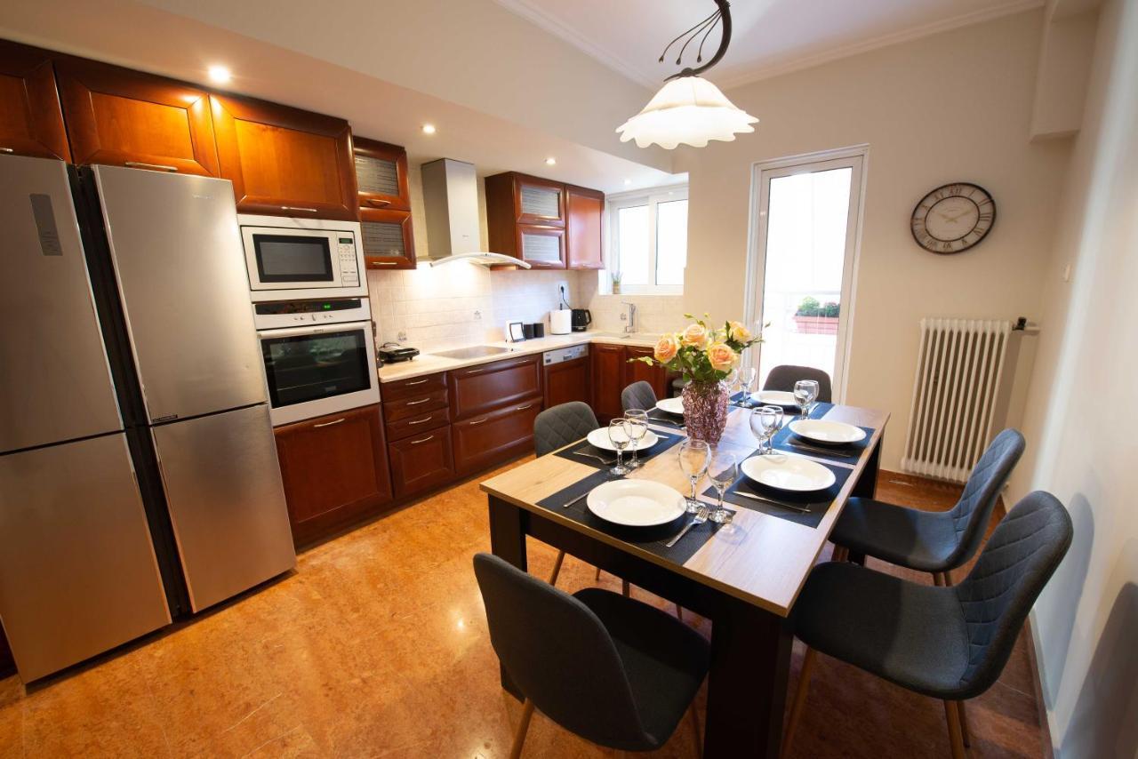 Dimantheo Apartment Athena Bagian luar foto